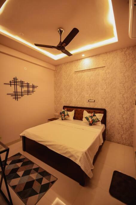 Saiba Outhouse- 4 Bed Room- Pool- Theatre- Partyhall- Garden & Terrace Sitting Area 斋浦尔 外观 照片