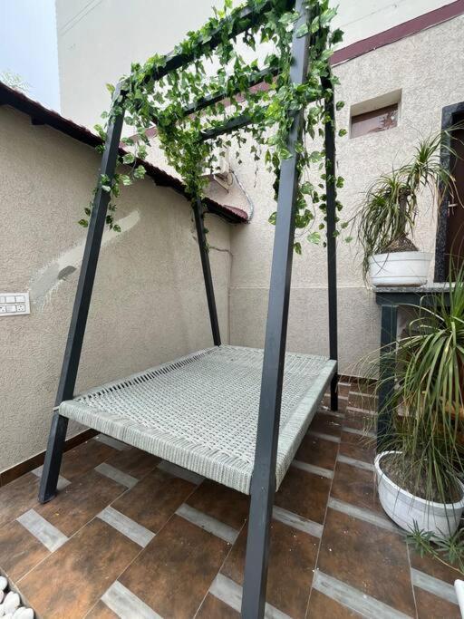 Saiba Outhouse- 4 Bed Room- Pool- Theatre- Partyhall- Garden & Terrace Sitting Area 斋浦尔 外观 照片