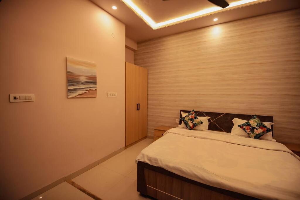Saiba Outhouse- 4 Bed Room- Pool- Theatre- Partyhall- Garden & Terrace Sitting Area 斋浦尔 外观 照片